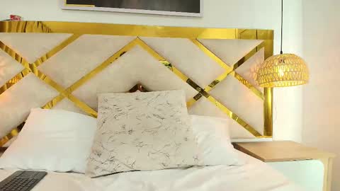 baby_scarleth_ online show from 19, 12, 2025