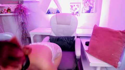 Baby Vellvett online show from 12, 2, 2026