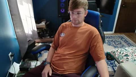 Snapshot of babyb0ydavey chatting on 15, 7, 2026 Davey online show from 15, 7, 2026