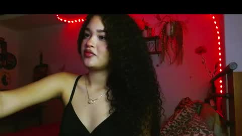 babybombom08 online show from 15, 4, 2026