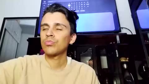 Dani  online show from 5, 11, 2025