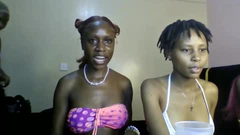 Snapshot of babydoll_230 chatting on 12, 4, 2026 Babydoll 230 online show from 12, 4, 2026