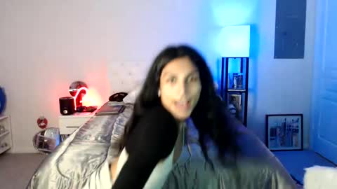 Snapshot of babyempathy chatting on 22, 2, 2025 akira online show from 22, 2, 2025