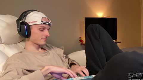 Big cock boy online show from 23, 12, 2024