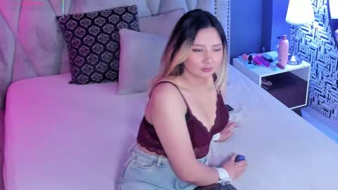 Snapshot of babyfoxxx_ chatting on 9, 3, 2026 babyfoxxx_ online show from 9, 3, 2026