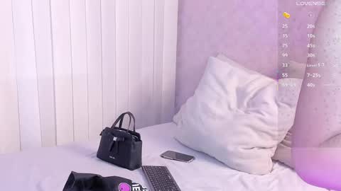 Snapshot of babyfoxxx_ chatting on 1, 5, 2026 babyfoxxx_ online show from 1, 5, 2026