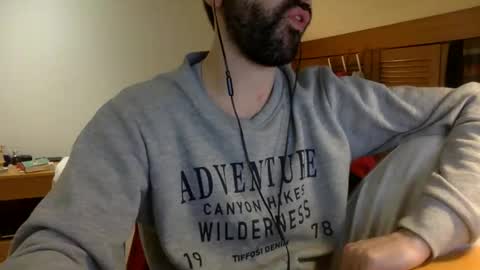 Snapshot of babyhardy chatting on 21, 1, 2025 Tom A.    online show from 21, 1, 2025