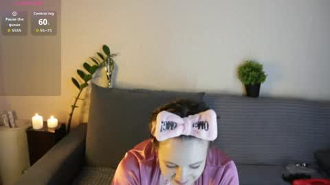 Snapshot of babyhotgirlq chatting on 10, 4, 2026 Babyhotgirlq online show from 10, 4, 2026