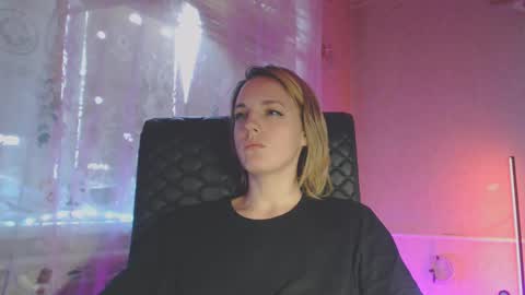 Snapshot of babymuro4ka chatting on 4, 2, 2025 Sonya online show from 4, 2, 2025