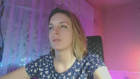 Snapshot of babymuro4ka chatting on 5, 3, 2025 Sonya online show from 5, 3, 2025