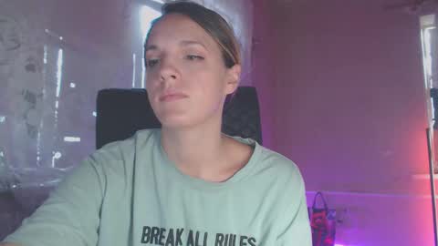 Snapshot of babymuro4ka chatting on 10, 9, 2025 Sonya online show from 10, 9, 2025