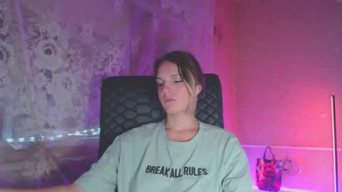 Snapshot of babymuro4ka chatting on 10, 9, 2025 Sonya online show from 10, 9, 2025