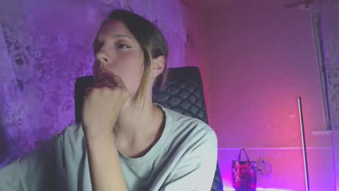 Snapshot of babymuro4ka chatting on 17, 9, 2025 Sonya online show from 17, 9, 2025