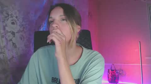 Snapshot of babymuro4ka chatting on 20, 9, 2025 Sonya online show from 20, 9, 2025