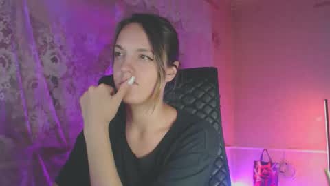 Snapshot of babymuro4ka chatting on 1, 10, 2025 Sonya online show from 1, 10, 2025