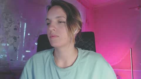 Snapshot of babymuro4ka chatting on 11, 10, 2025 Sonya online show from 11, 10, 2025