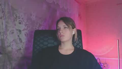 Snapshot of babymuro4ka chatting on 16, 10, 2025 Sonya online show from 16, 10, 2025