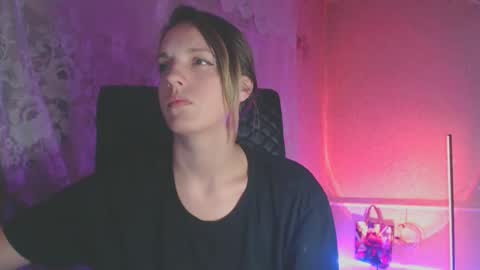 Snapshot of babymuro4ka chatting on 18, 10, 2025 Sonya online show from 18, 10, 2025