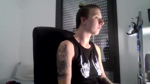 Snapshot of backuphoney chatting on 30, 10, 2025 Honey online show from 30, 10, 2025