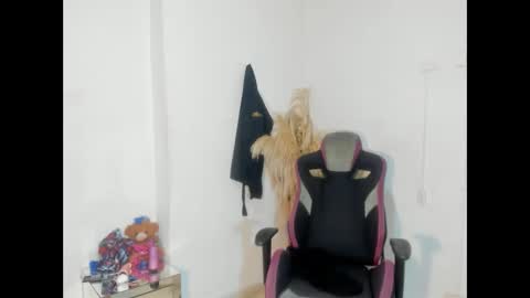 bad_girl_deluxe online show from 1, 11, 2025