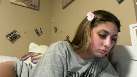 Snapshot of badbihdani18 chatting on 29, 7, 2026 badbihdani18 online show from 29, 7, 2026