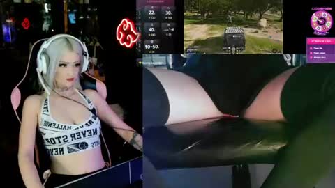 Snapshot of badd0ll chatting on 25, 6, 2026 badd0ll online show from 25, 6, 2026