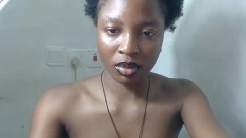 Snapshot of baddiebitchx chatting on 15, 6, 2026 baddiebitchx online show from 15, 6, 2026