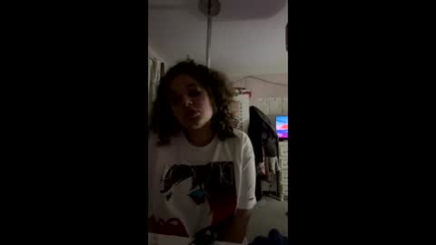 baddiegirl_18 online show from 8, 6, 2026