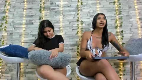 Snapshot of badgirls_000 chatting on 12, 3, 2025 candy and dayan online show from 12, 3, 2025
