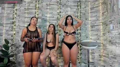 Snapshot of badgirls_000 chatting on 14, 9, 2025 candy and dayan online show from 14, 9, 2025
