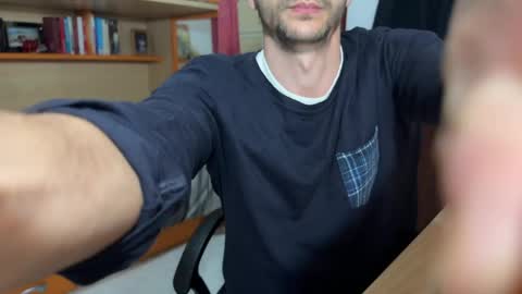 Snapshot of badguy_22 chatting on 25, 4, 2026 Badguy online show from 25, 4, 2026