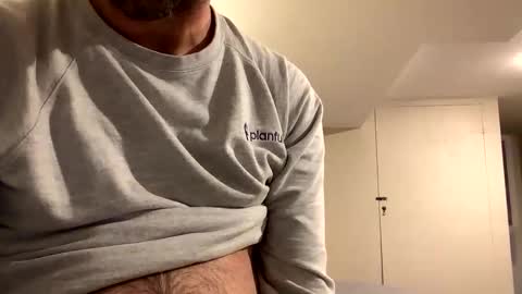 Snapshot of badtwister chatting on 4, 12, 2025 badtwister online show from 4, 12, 2025