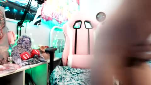 Bae Bae Blue online show from 5, 12, 2024