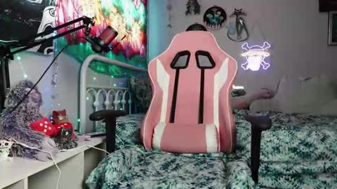 Bae Bae Blue online show from 13, 10, 2025