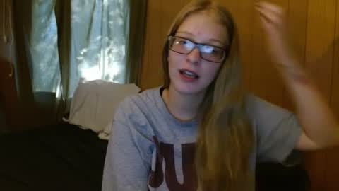 Snapshot of baeblondie chatting on 12, 9, 2025 baeblondie online show from 12, 9, 2025