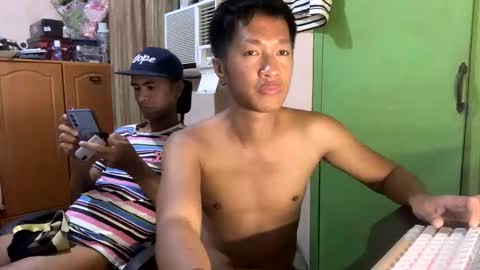 Snapshot of baggage00 chatting on 5, 4, 2026 baggage00 online show from 5, 4, 2026