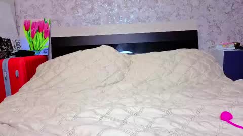 holly online show from 12, 3, 2026