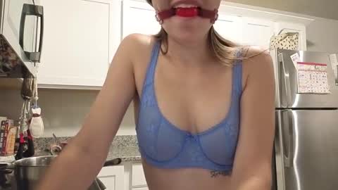 bambifarrina online show from 9, 11, 2025