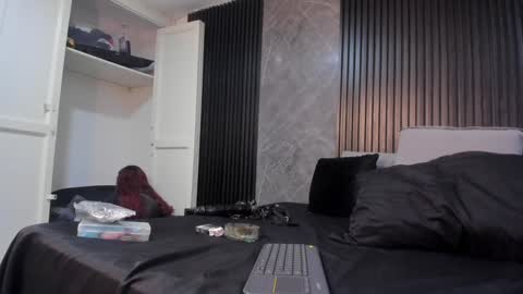 Snapshot of bambiiqueen chatting on 26, 12, 2024 Bambi online show from 26, 12, 2024