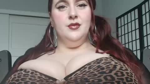 Snapshot of bambixxlynn chatting on 22, 7, 2026 bambixxlynn online show from 22, 7, 2026