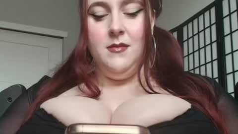 Snapshot of bambixxlynn chatting on 3, 8, 2026 bambixxlynn online show from 3, 8, 2026