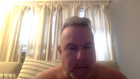 banana5289 online show from 1, 1, 2025