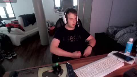 bananastickstrips online show from 18, 5, 2026