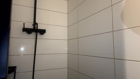 charliejones online show from 29, 10, 2025