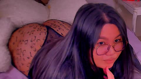 Barbie Kim online show from 12, 1, 2025