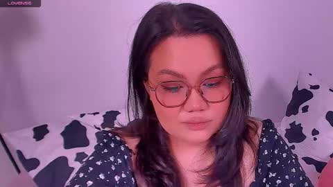 Barbie Kim online show from 15, 10, 2025