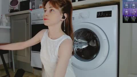 Amina online show from 24, 9, 2025