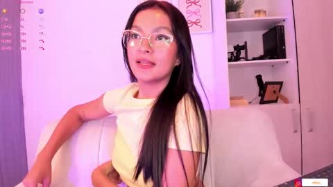  independet model online show from 13, 10, 2025