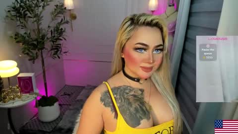 Miss Alexa Fields  online show from 20, 10, 2025