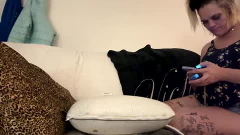 Snapshot of barelybehavedbarbie chatting on 24, 4, 2026 barelybehavedbarbie online show from 24, 4, 2026